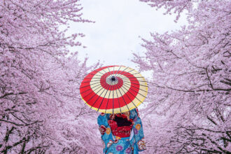 Why Japan’s Hidden Villages Are 2025’s Top Destination asian woman 1